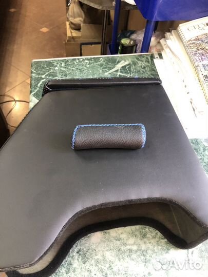 Подлокотник