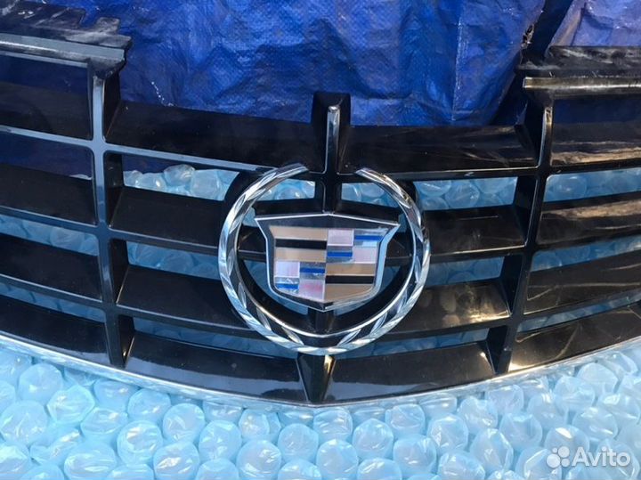 Решетка радиатора Cadillac Dts KH5 northstar 4.6L