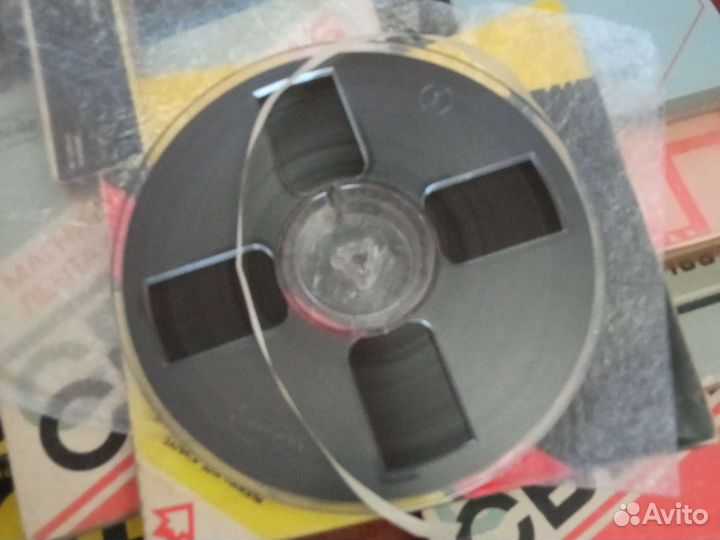 Катушечный магнитофон