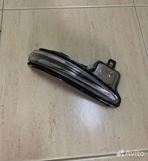 Повторитель поворотника бокового вида Toyota