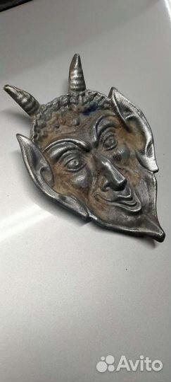 Пепельница черт