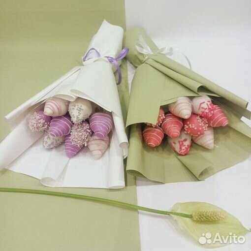 Клубника в шоколаде букеты