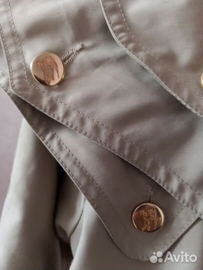 Плащ для девочки Burberry на рост 128