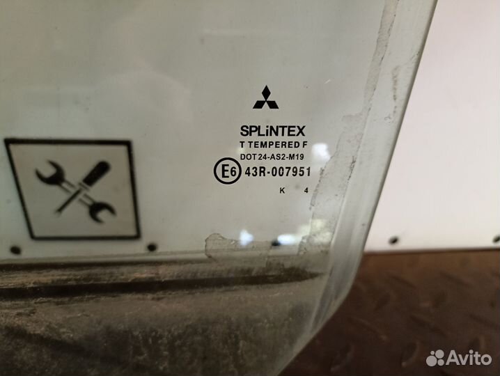 Стекло двери для Mitsubishi Pajero Pinin