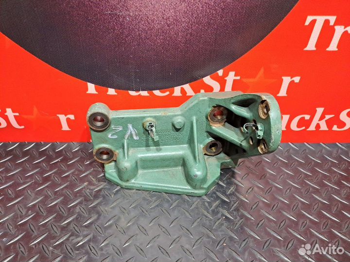 Кронштейн ролика натяжителя Volvo FH