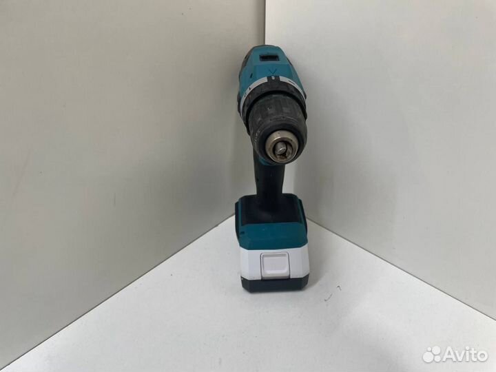 Шуруповерт Makita DF488D