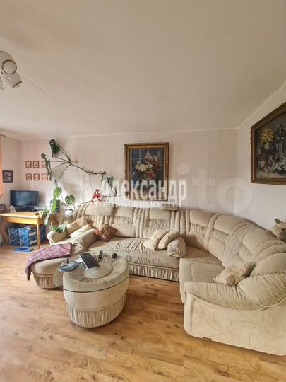 3-к. квартира, 86 м², 2/4 эт.