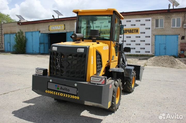 Фронтальный погрузчик Redstar 200, 2023