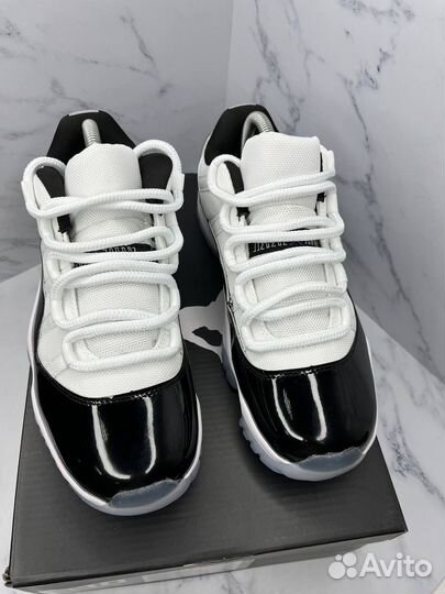 Nike air jordan 11 low