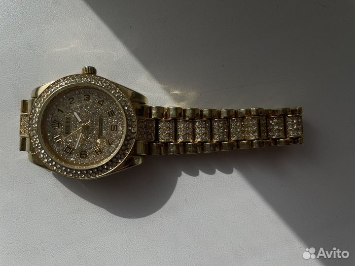 Часы женские
