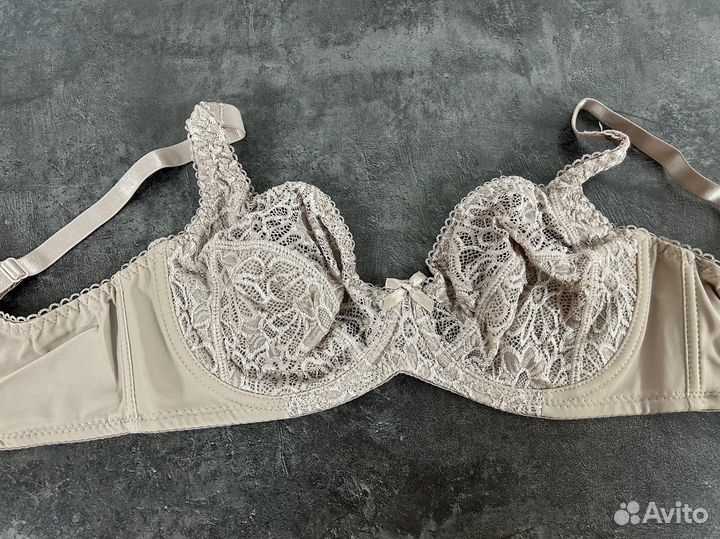 Бюстгальтер