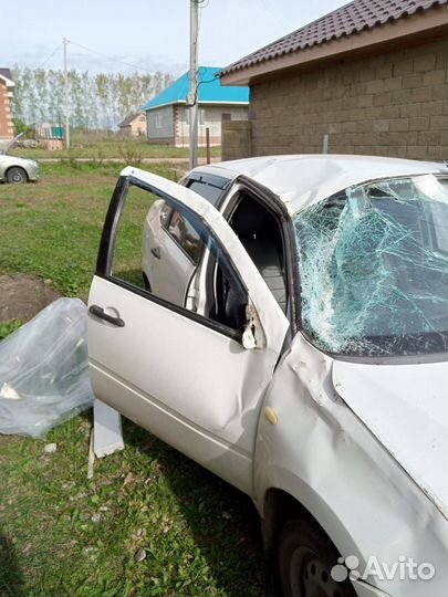 LADA Granta 1.6 МТ, 2012, битый, 230 000 км