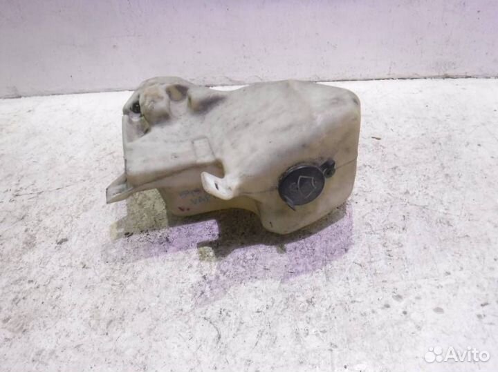 Бачок омывателя Мерседес