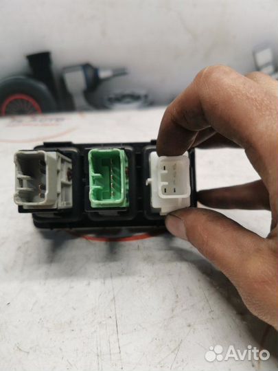 Блок управления светом Suzuki Grand Vitara 2 2.0