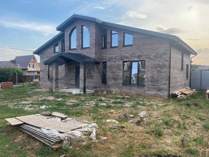 Дом 160 м² на участке 5 сот.