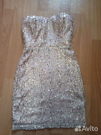 Платье праздничное