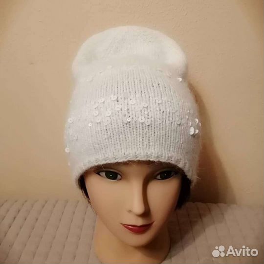 Шапочки из пуха норки с пайетками