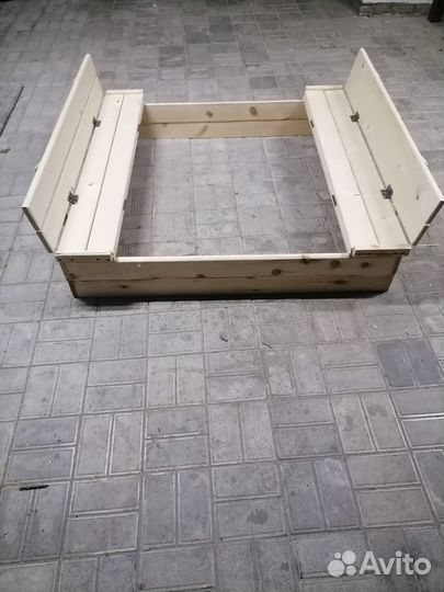 Песочница с крышкой