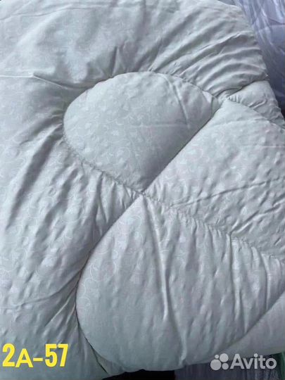 Одеяло и подушки новые