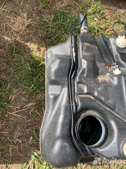 Бензобак Ford Focus 3 CB8 2011-2015