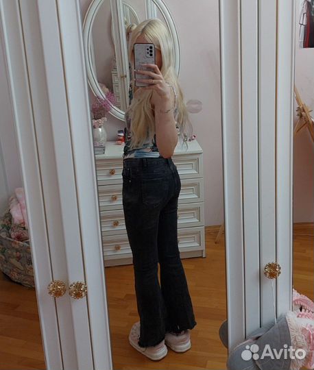 Джинсы клеш женские