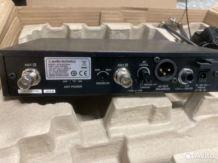 Радиомикрофон Петличка ATW 2110