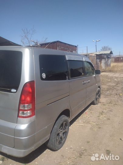 Nissan Serena 2.0 CVT, 2003, 105 000 км