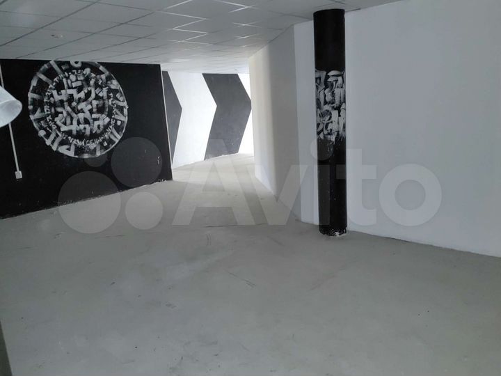 Здание, 1000 м²