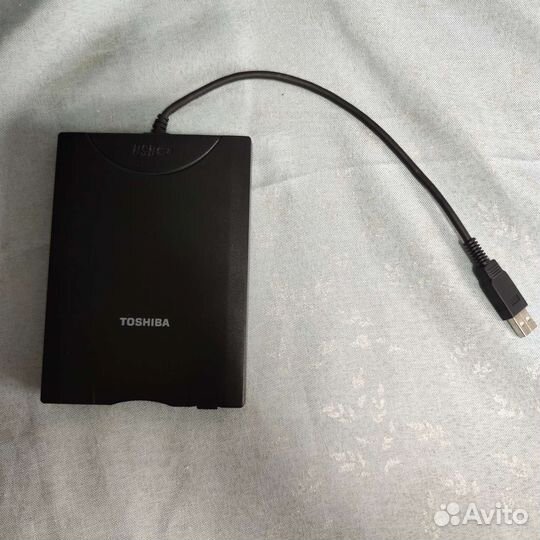 Toshiba USB FDD Kid model NO. PA3214U-2FDD