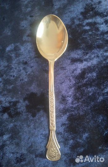 Изделия из серебра : Ложки; Серьги