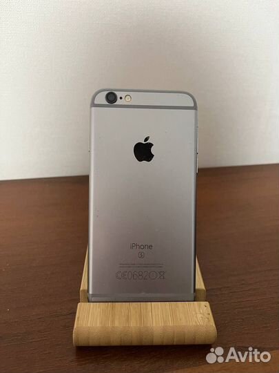 iPhone 6S, 64 ГБ
