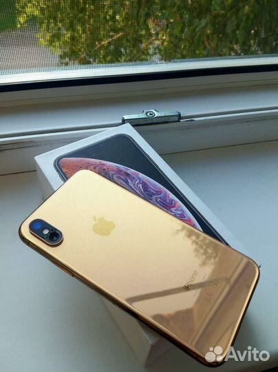 Телефон iPhone XS