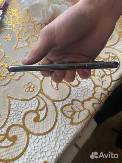 iPhone Xs, 64 ГБ
