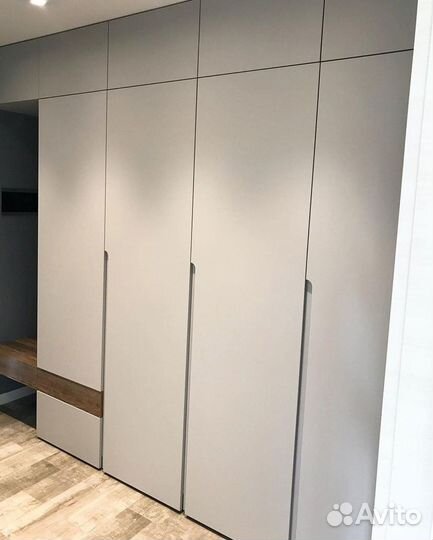 Шкаф распашной / купе