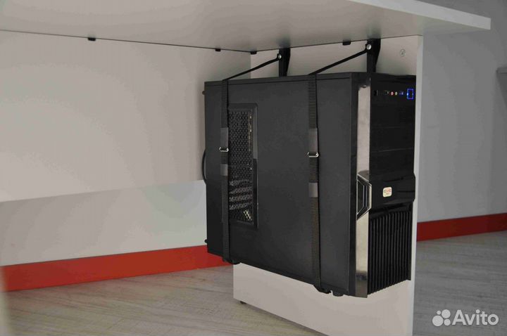 Крепление системного блока