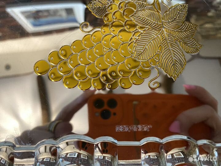 Поднос с виноградом хромированный Bergner