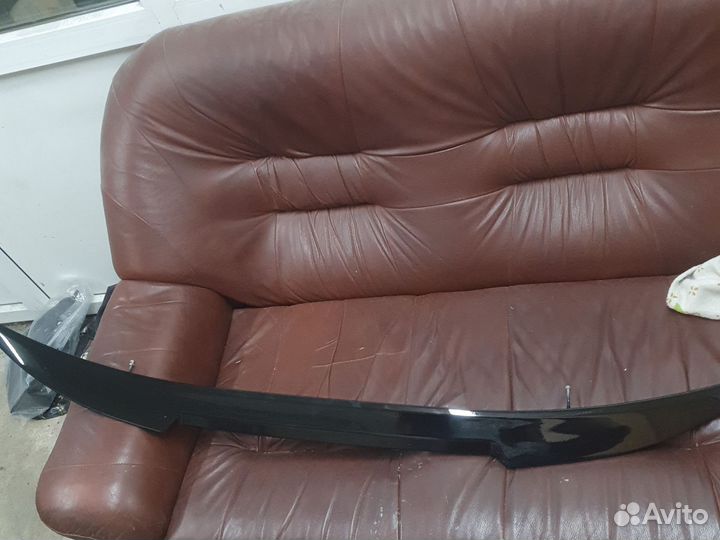 Спойлер на крышку багажника bmw G30