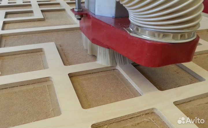 Раскрой фанеры на чпу