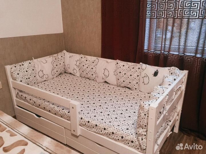 Белые подростковые кровати