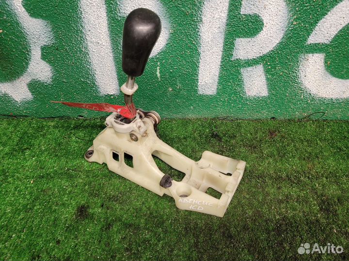 Кулиса кпп на Avensis T220