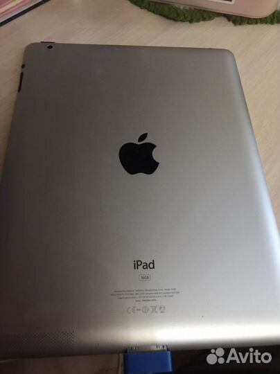 iPad 16gb старая модель, на запчасти
