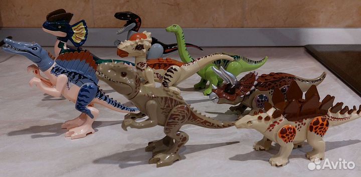 Набор из 8 фигурок динозавры