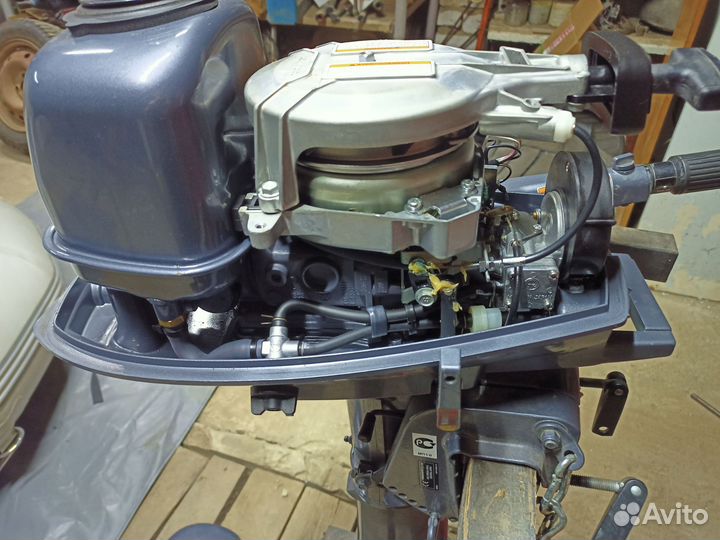 Лодка с мотором