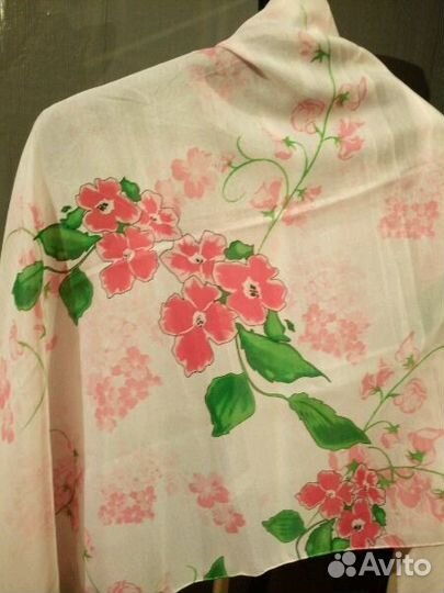 Продам палантин х/б с рисунком