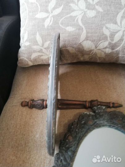 Зеркало в металлической раме+полочка