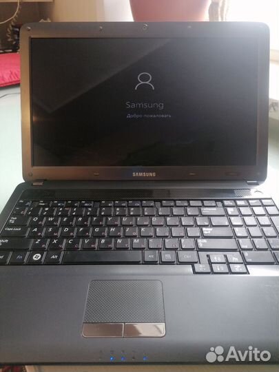 Ноутбук Samsung R525