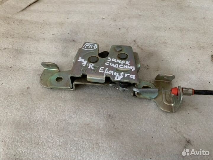 Замок спинки сидения зад правый Hyundai Elantra 4