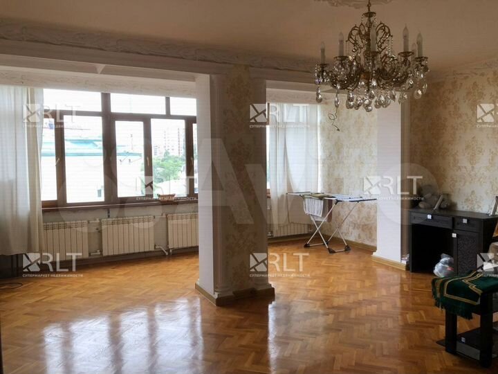 3-к. квартира, 100 м², 5/5 эт.