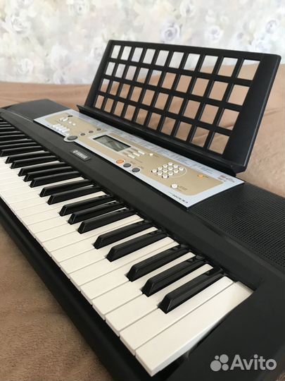 Синтезатор yamaha psr r200