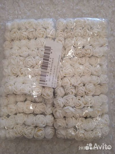 Розочки из фоамирана на проволоке с фатином